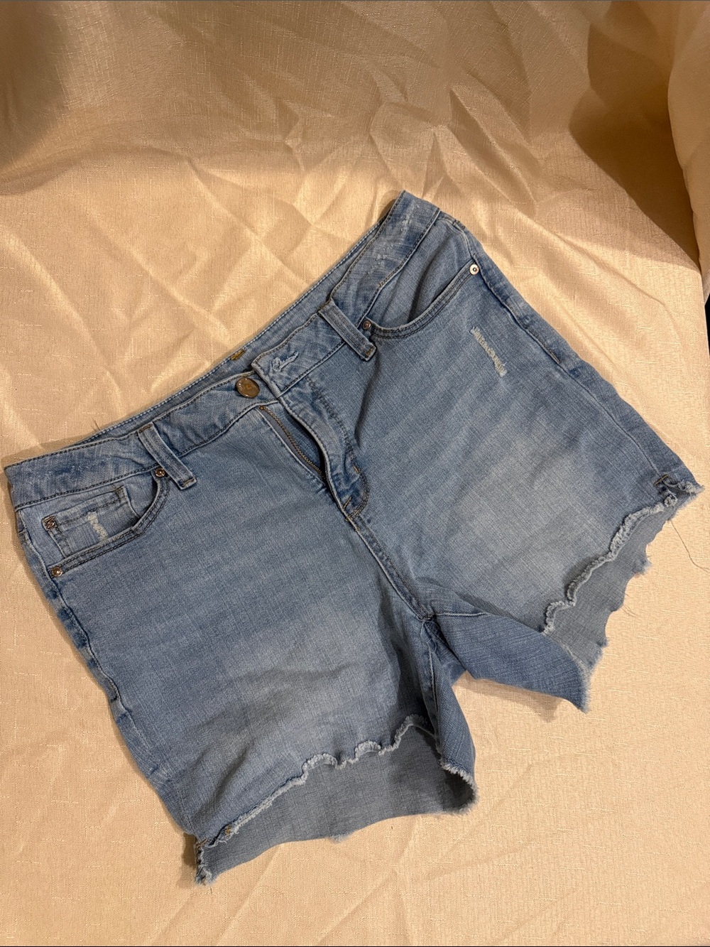 Seven7 Light Blue Denim Frayed Hem Shorts